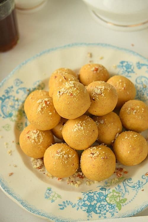 Besan Ladoo